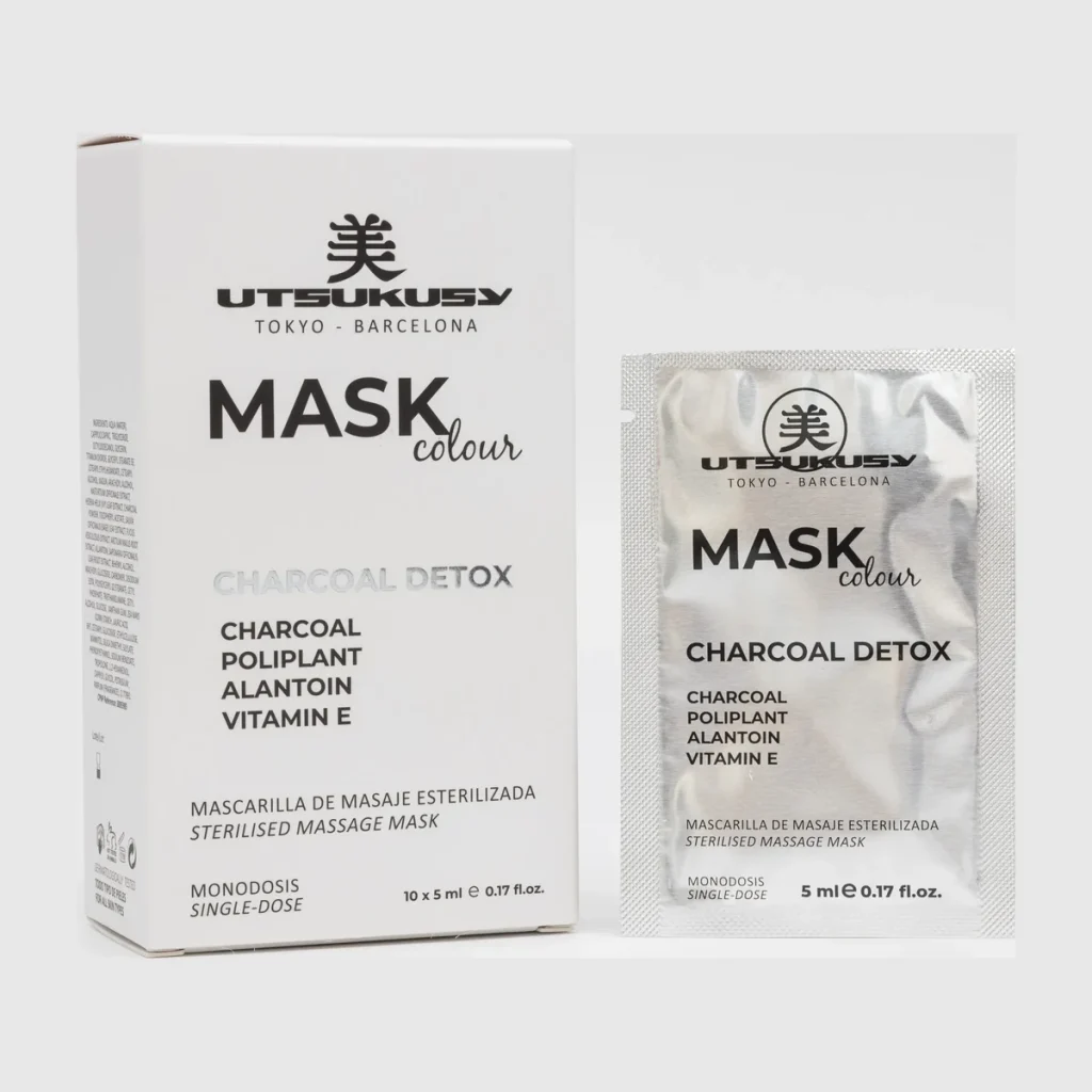 CHARCOAL DETOX MASK